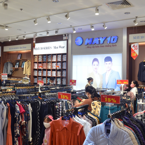 𝐁𝐥𝐚𝐜𝐤 𝐅𝐫𝐢𝐝𝐚𝐲 | Không khí mua sắm ngay lúc này