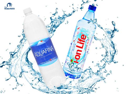 Nên chọn nước kiềm i-on Life hay nước tinh khiết Aquafina?