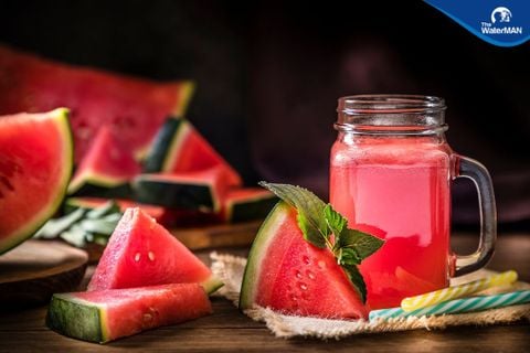 Chế biến 10 loại nước giải nhiệt chỉ với nguyên liệu là dưa hấu