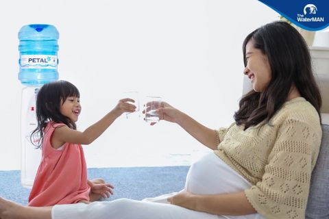 Một loạt hệ lụy, mẹ bầu có dám uống ít nước trong thai kỳ? (Phần kết)