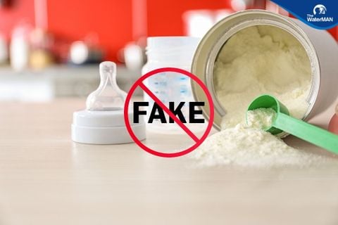 Nên làm gì khi phát hiện con uống sữa giả