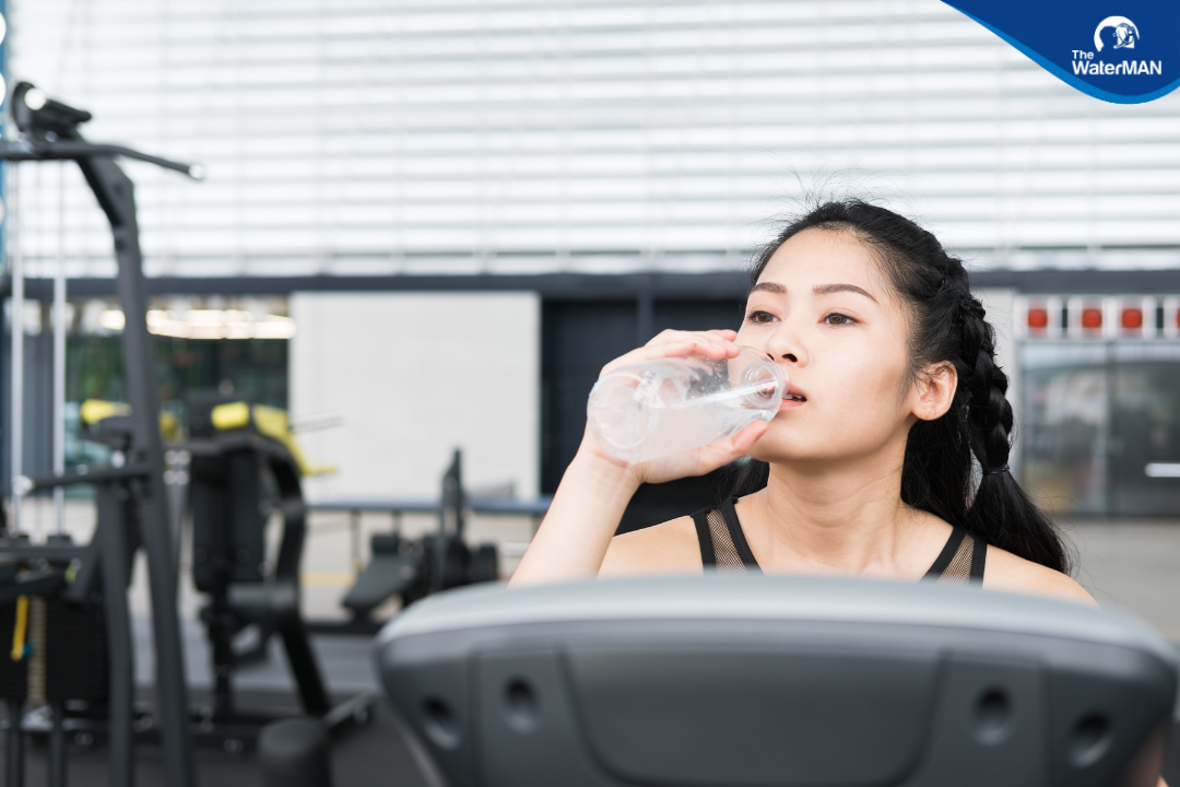 Tham khảo chế độ uống nước đúng cách cho người tập thể hình