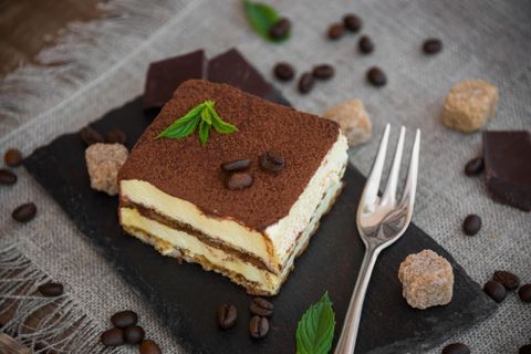 Công thức là bánh Tiramisu chuẩn vị nước Ý ngay tại nhà