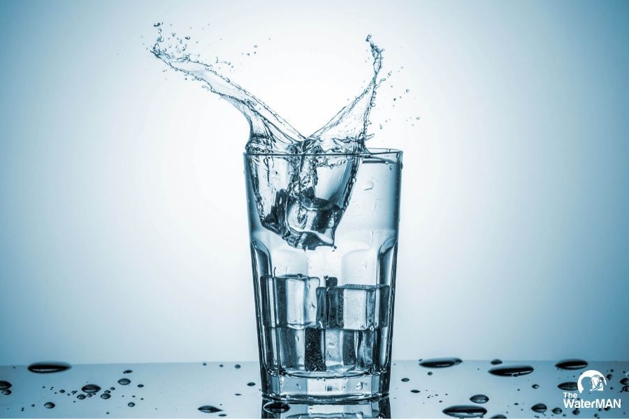 cách uống nước giúp răng miệng khỏe mạnh