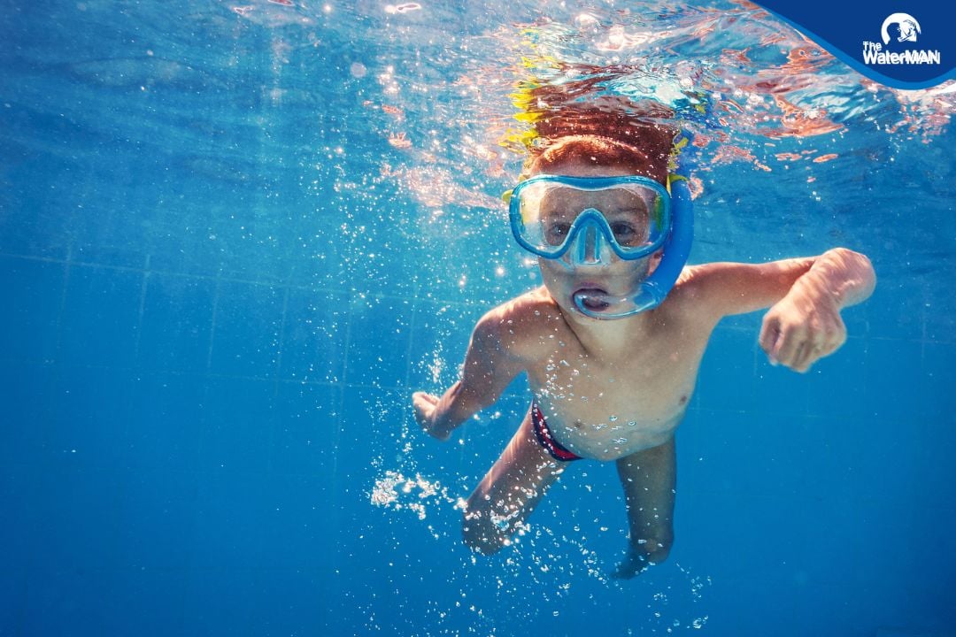 Bơi lội giúp trẻ em phát triển thế chất một cách toàn diện