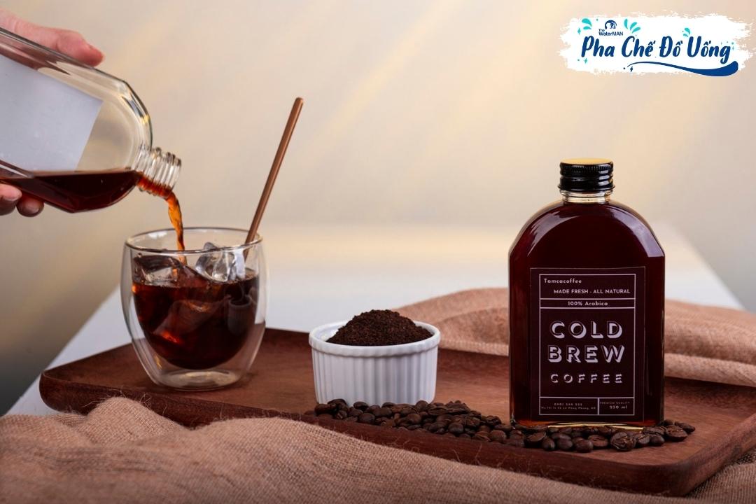 Cafe Cold Brew pha bằng nước lạnh, đó là điểm độc đáo của thức uống này