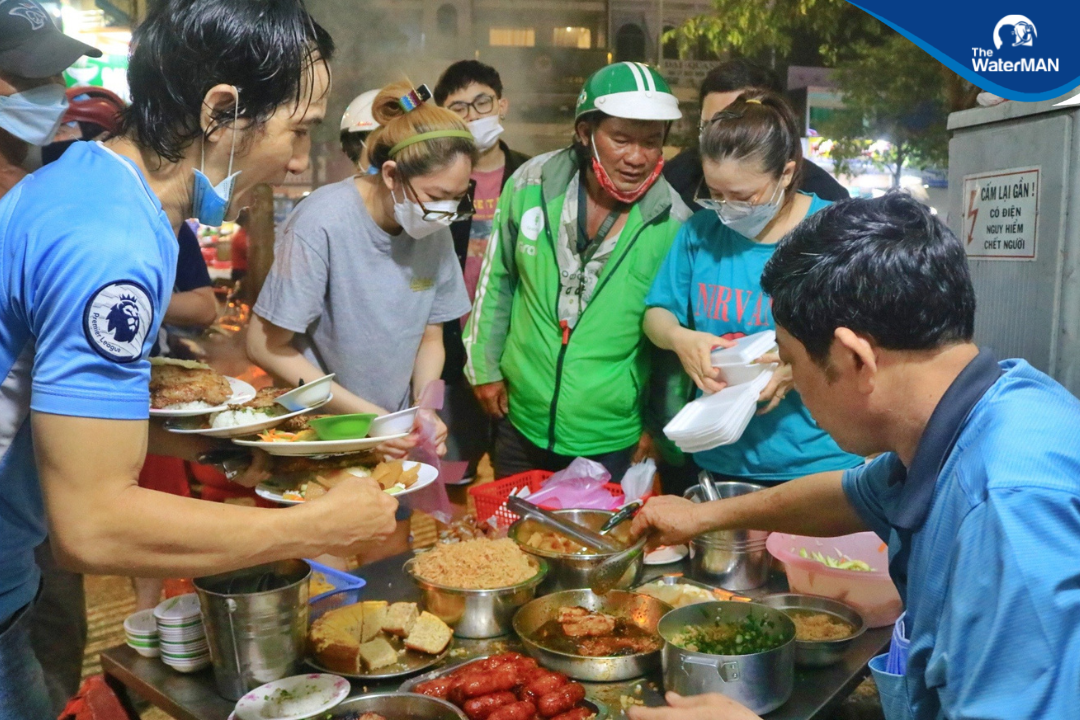 Cơm tấm là món ăn phổ biến tại Sài Gòn