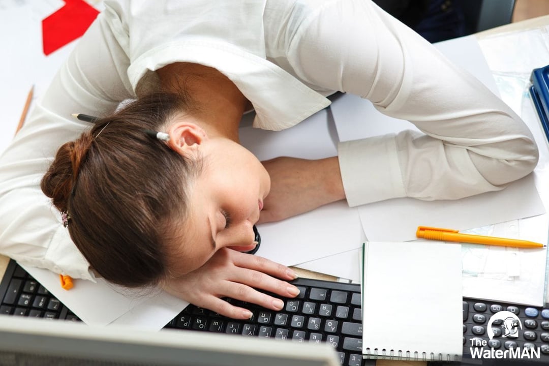 Dân văn phòng thường rơi vào trnagj thái mệt mỏi, buồn ngủ