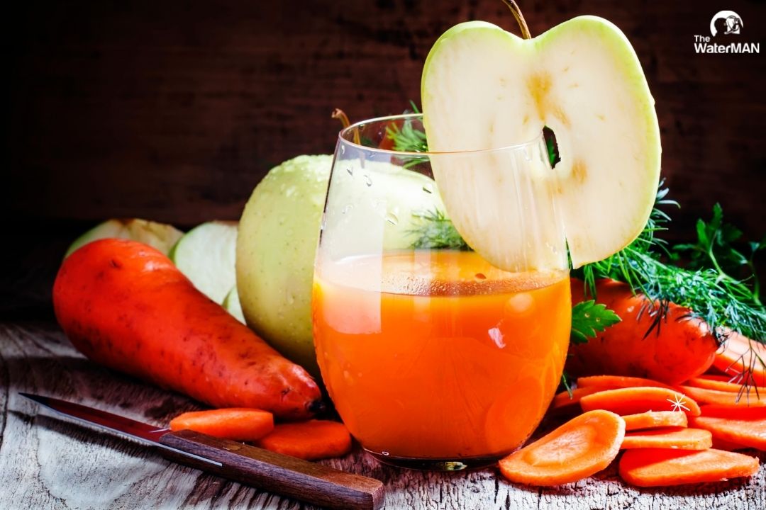 Nước ép cà rốt táo cung cấp nhiều vitamin A cho cơ thể