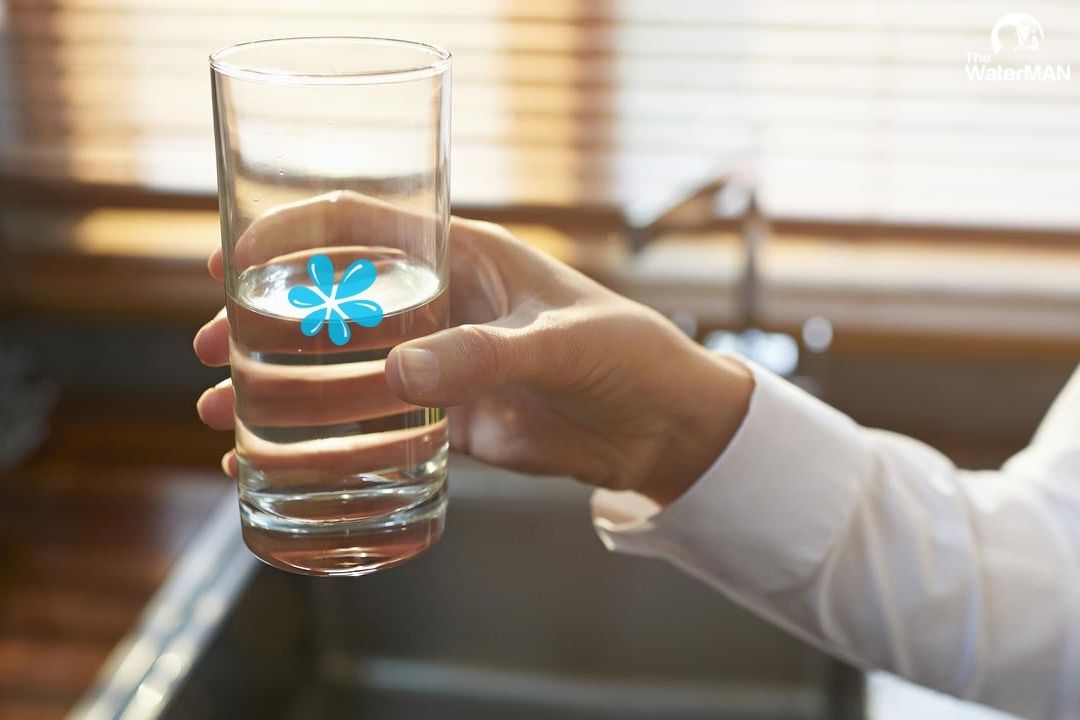 Uống nhiều nước một lúc gây áp lực cho tim và nhiều bộ phận khác