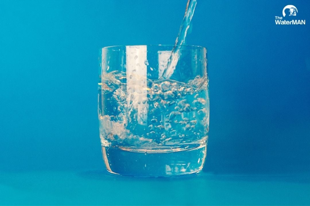 Bệnh nhân nên uống nước tinh khiết được làm ấm thay vì nước lạnh
