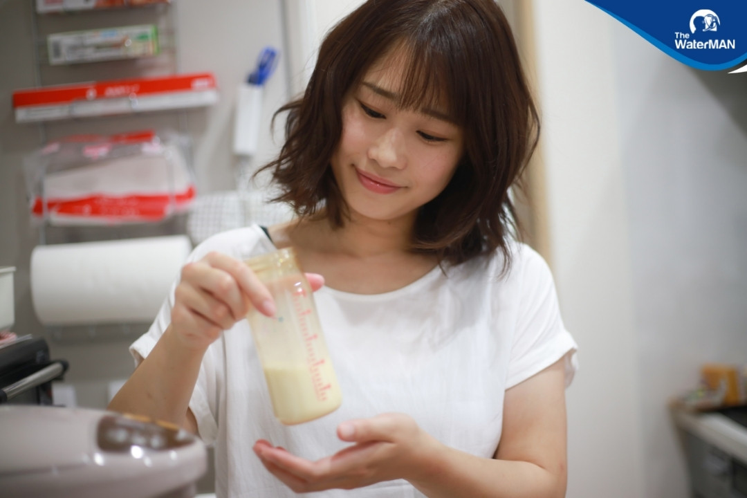 Sữa non ngăn ngừa tiêu chảy ở bé sơ sinh