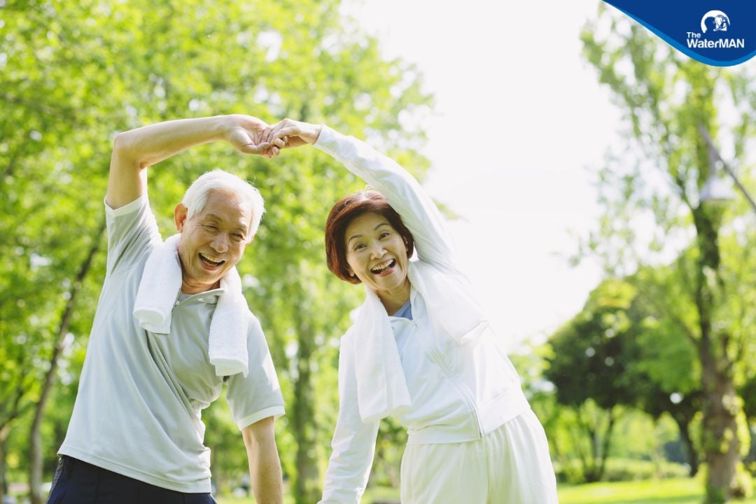 Uống đủ nước tốt cho cơ bắp người tập