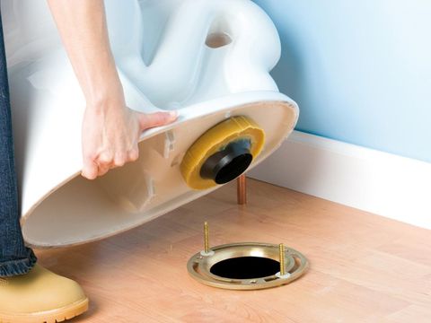 Cách lắp đặt bồn cầu tại nhà đơn giản, chuẩn xác với 7 bước sau