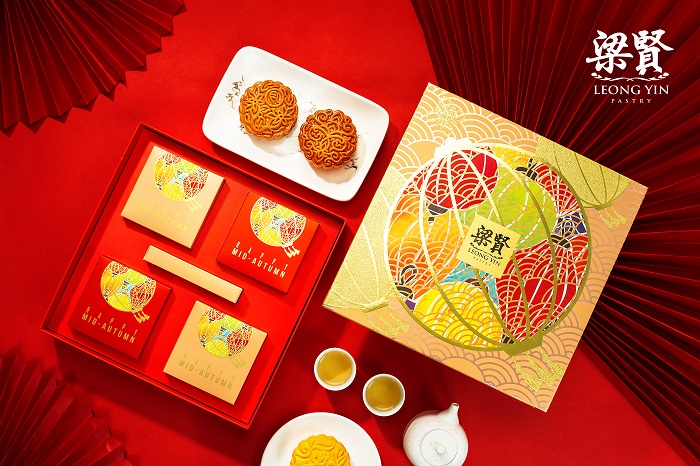 Hộp bánh trung thu Leong Yin được thiết kế sang trọng, kèm phần bánh chất lượng, tốt cho sức khỏe