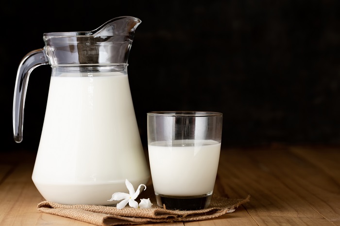 Sữa là món quà sức khỏe tuyệt vời cho người lớn tuổi.