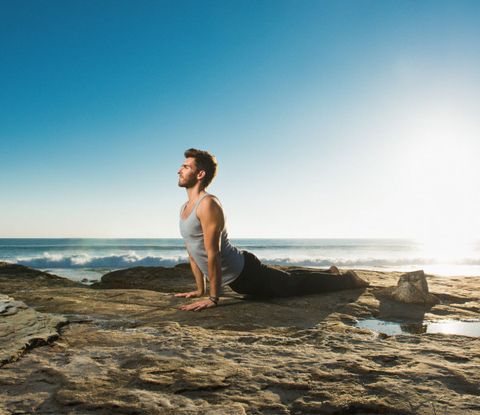 6 TƯ THẾ YOGA GIÚP BỆNH NHÂN UNG THƯ PHỤC HỒI NĂNG LƯỢNG