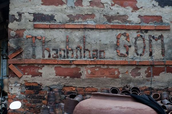 Làng gốm Hương Canh