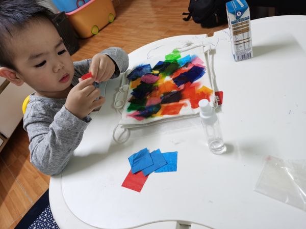 Rèn luyện khả năng tự giải quyết vấn đề của trẻ mẫu giáo thông qua bộ đồ chơi STEM của Hộp Tò Mò