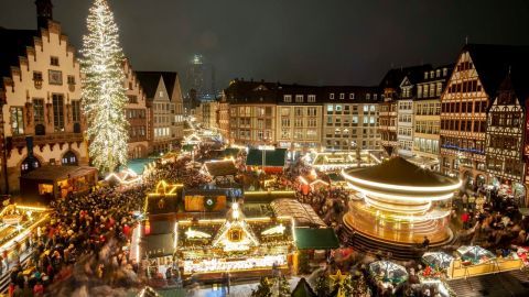 Các khu chợ truyền thống ở Đức rực rỡ mùa giáng sinh