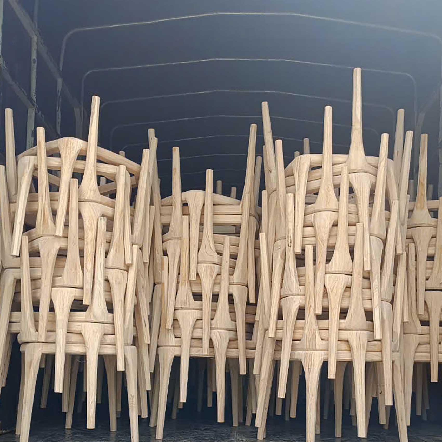 chân ghế gỗ Grace