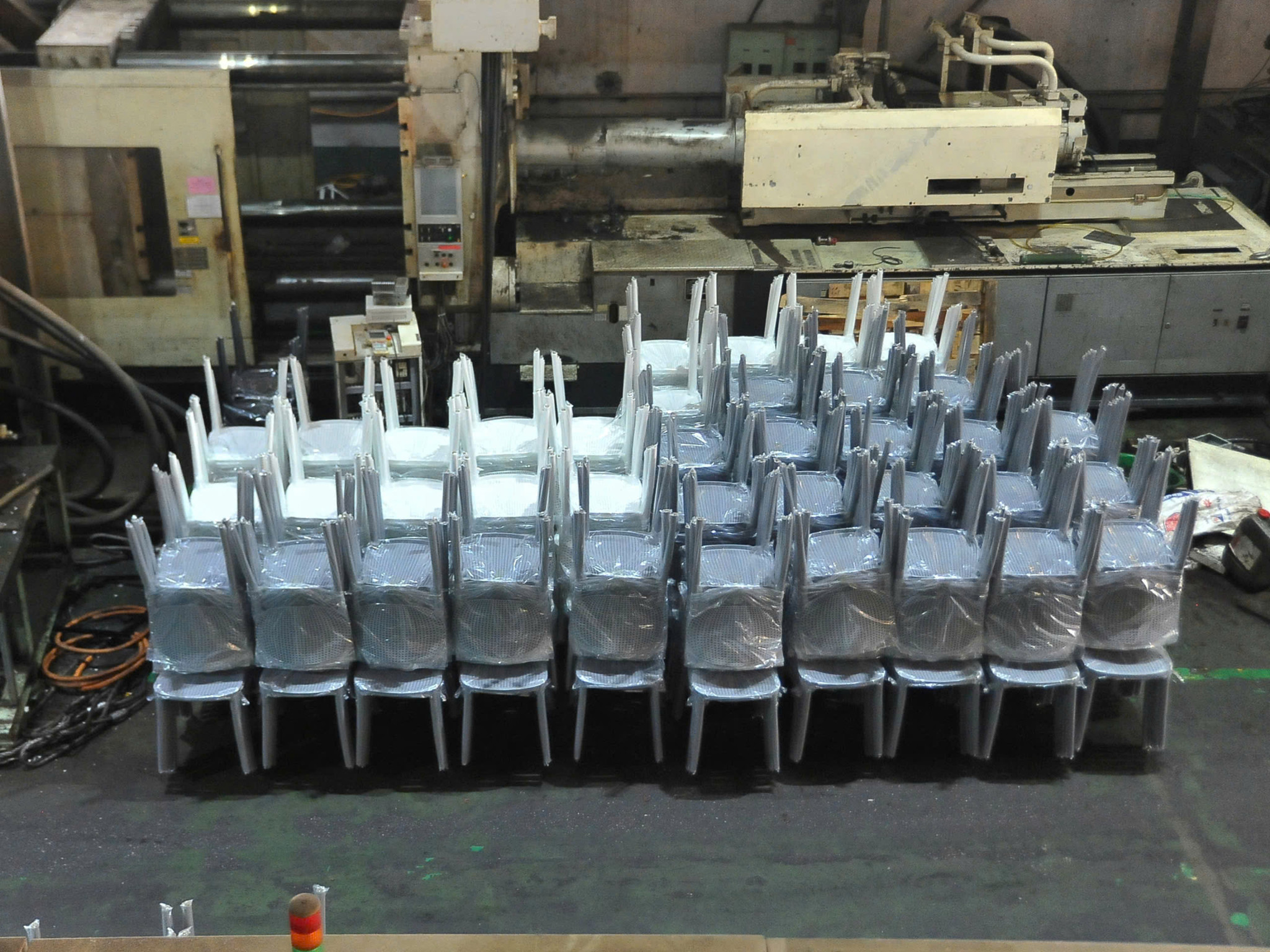 ghế nhựa đúc xdaily