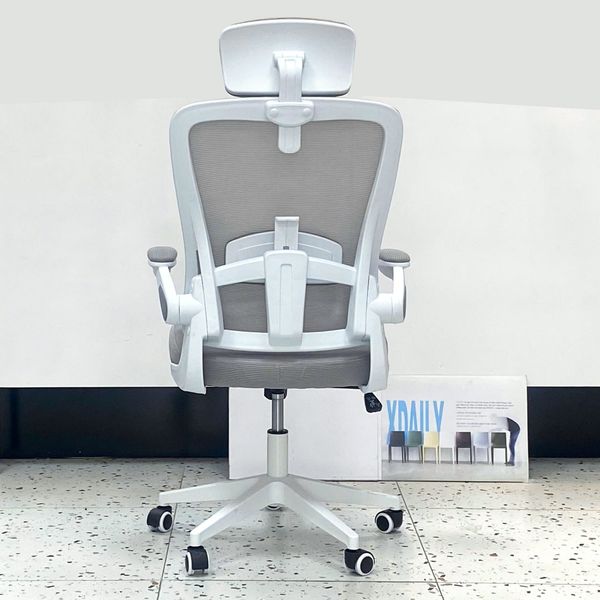 ghế văn phòng chân xoay