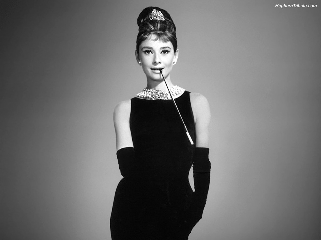 Audrey Hepburn - Biểu tượng thời trang đến từ phim ảnh