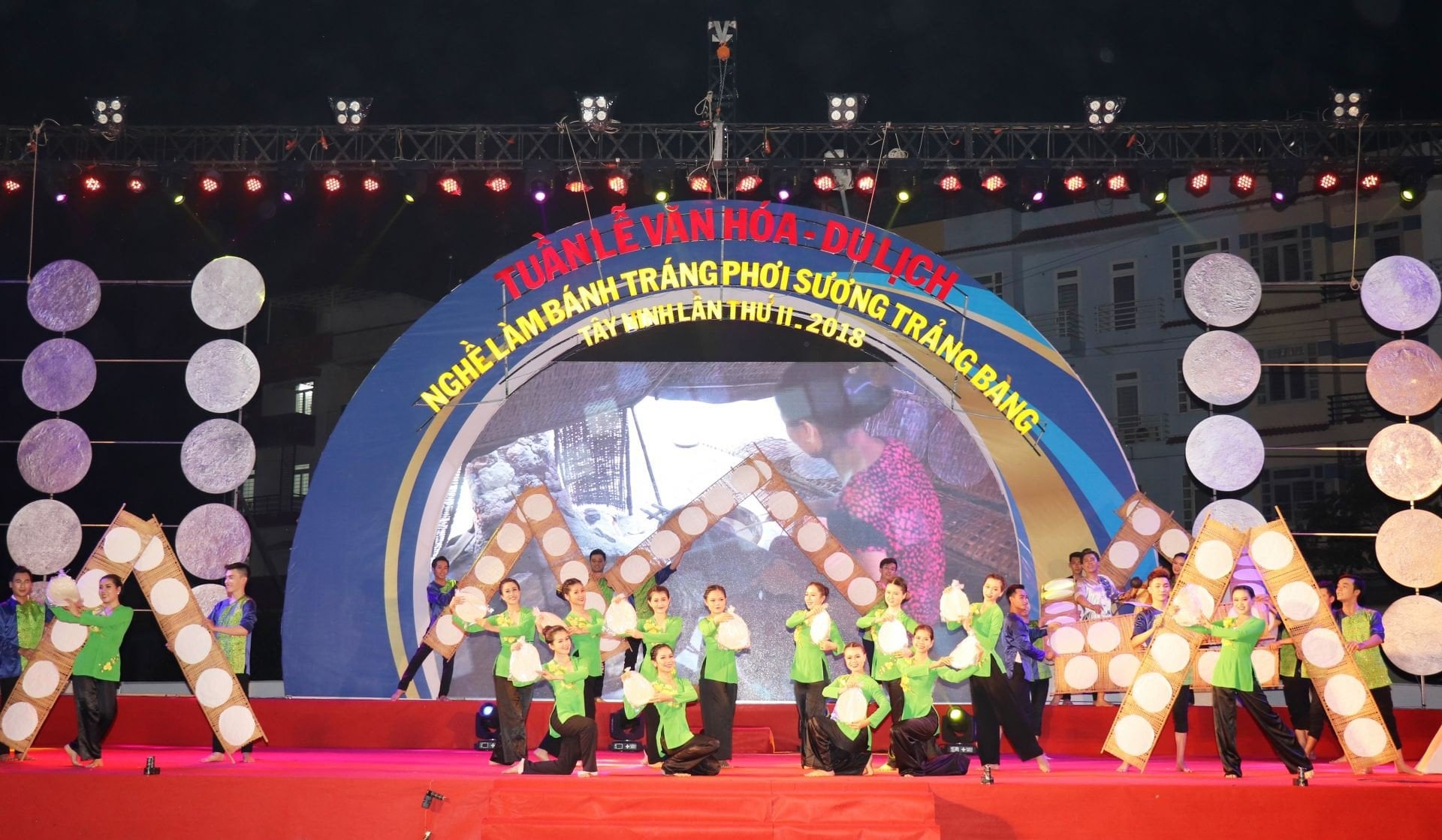 Lễ Hội Bánh Tráng Trảng Bàng Tây Ninh - Hội chợ mua sắm khuyến mại hàng Việt Nam- Thailand