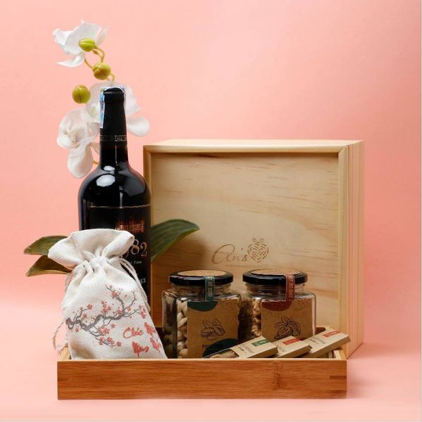 Ý tưởng cho quà tặng nhân viên cuối năm ấn tượng nhất