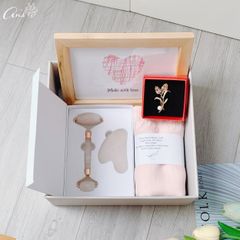 Gợi ý top 12 set quà sinh nhật cho mẹ 40 tuổi ý nghĩa nhất