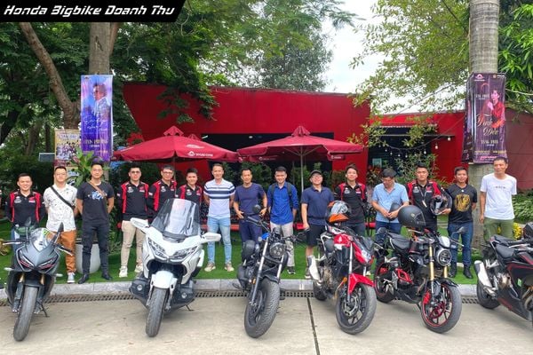 SUNDAY_COFFEE cùng Honda Bigbike Doanh Thu