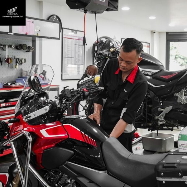 KẾT THÚC NGHỈ LỄ - TÚT LẠI XẾ YÊU