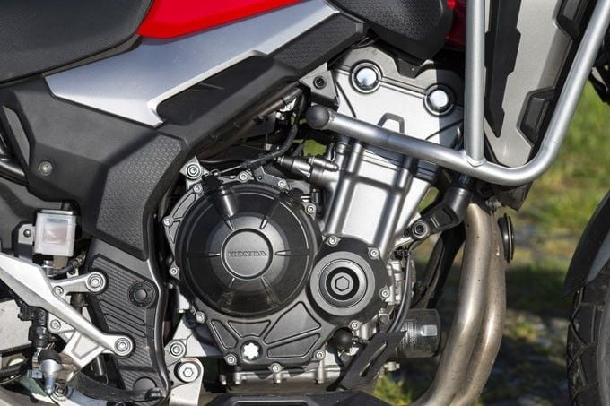 Honda CB500X Động cơ 2 xi-lanh song song làm mát bằng dung dịch, 471cc. Công suất tối đa 35kW (47PS)-min