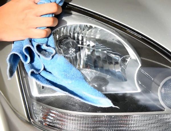 cách làm sạch đèn pha xe ô tô xe hơi tphcm, hn bằng giấm và baking soda