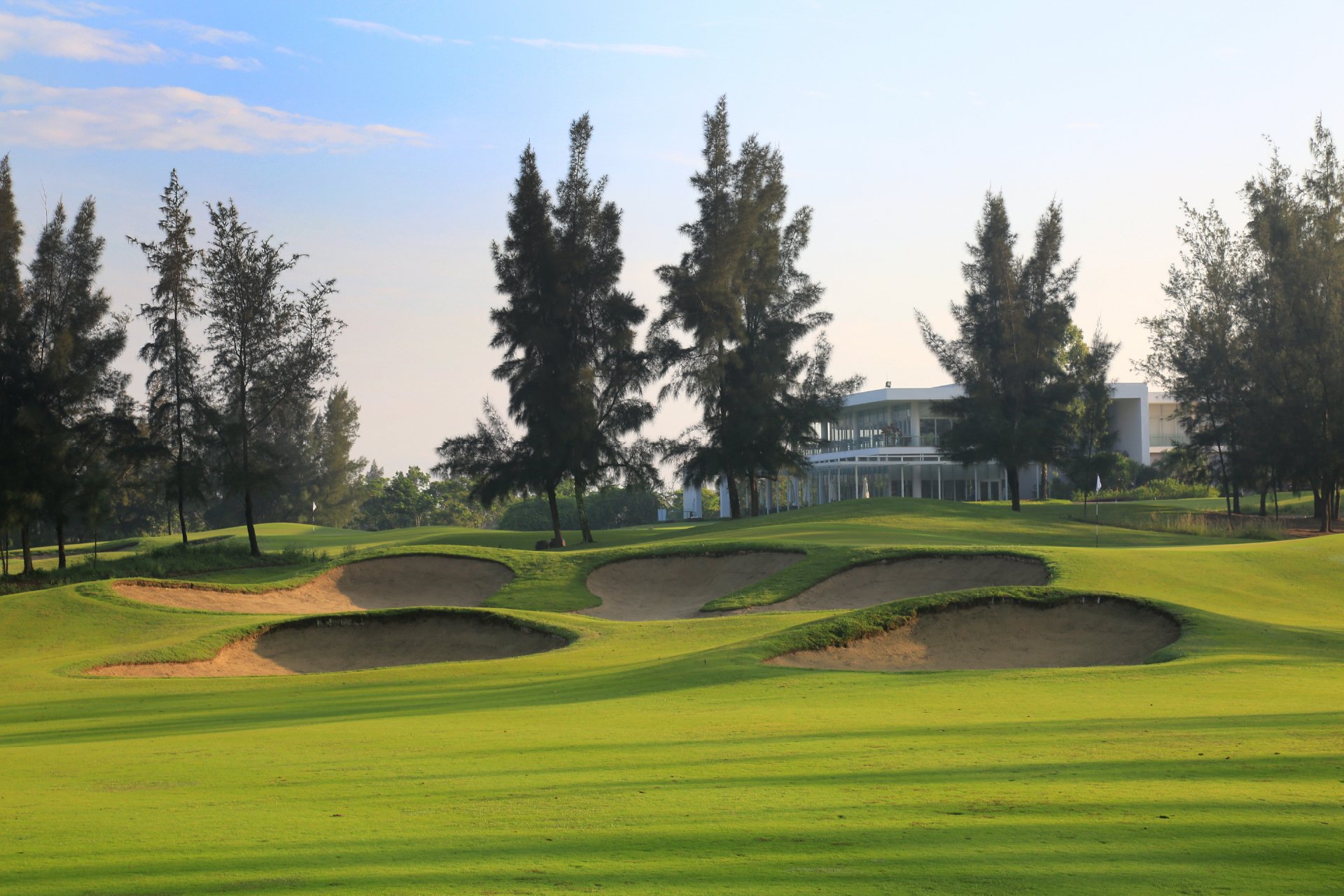 Montgomerie Links