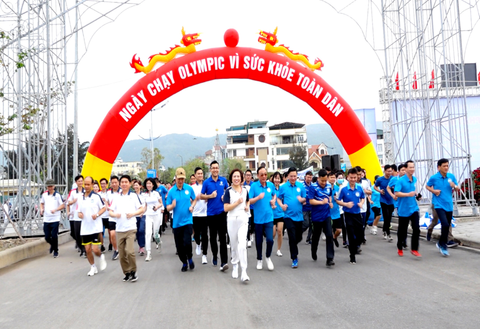 Cẩm Phả: Trên 1.000 người tham gia Ngày chạy Olympic vì sức khỏe toàn dân năm 2023