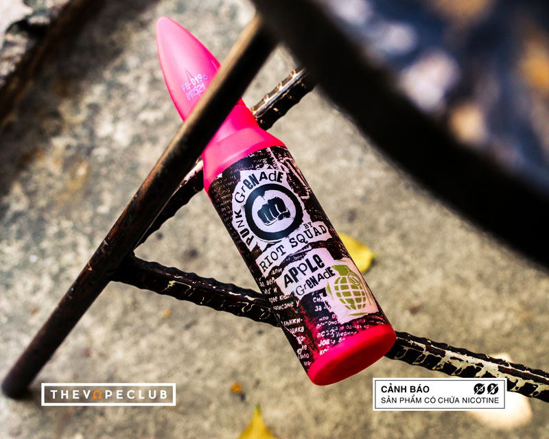 Tinh dầu vape Apple Punk Grenade 60ml vị nước chanh táo của Riot Squad