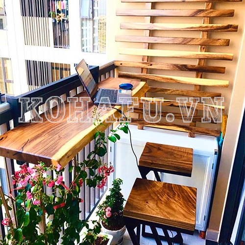 Bàn treo ban công gỗ me tây nguyên tấm là sự lựa chọn nội thất thông minh cho không gian nhà bạn!