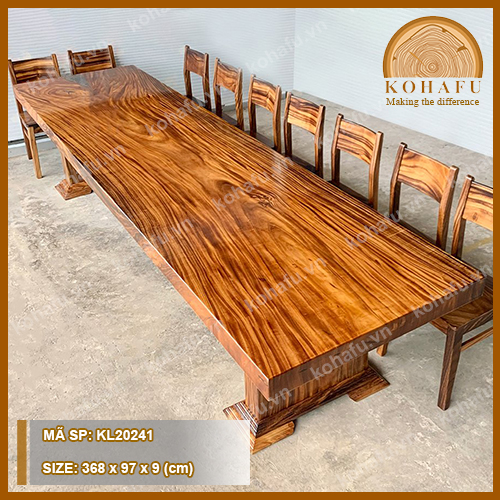 MODERN SQUARE WOODEN TABLES