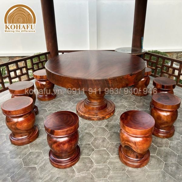 Giao Hàng Thành Công Bộ Bàn Tròn 10 Ghế Đôn Gỗ Nguyên Khối Cho Khách Hàng Ở Thái Nguyên