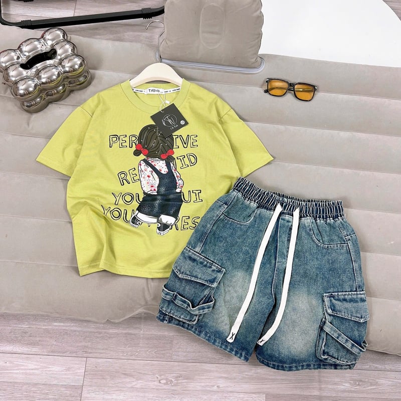 bo-short-jean-be-gai-tui-hop-hinh-co-gai