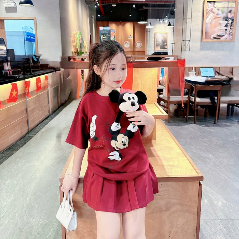 bo-vay-be-gai-mickey-gau-bong