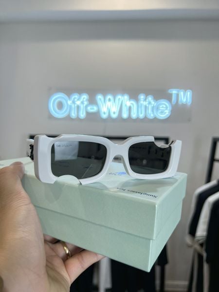 Kính Off White Cady cut-out rectangular-frame sunglasses