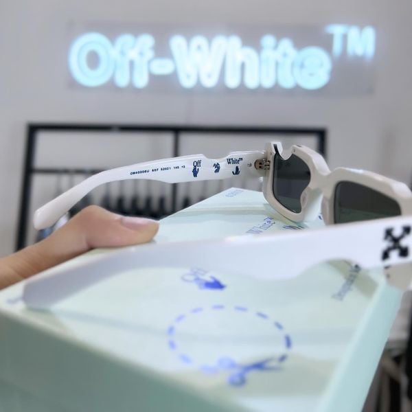 Kính Off White Cady cut-out rectangular-frame sunglasses