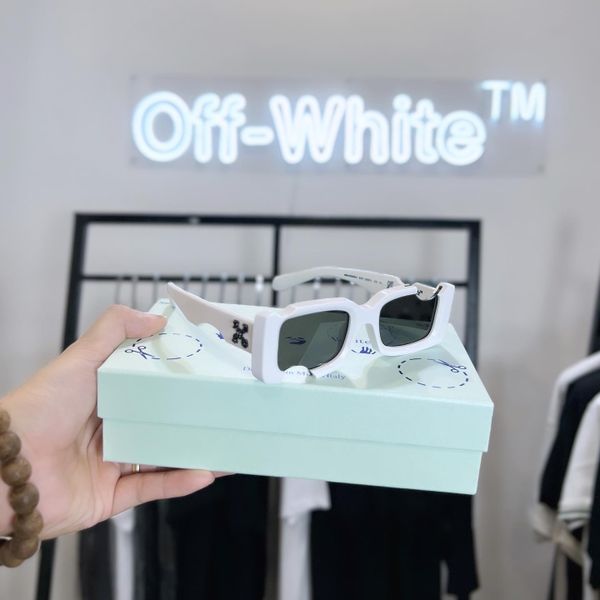 Kính Off White Cady cut-out rectangular-frame sunglasses