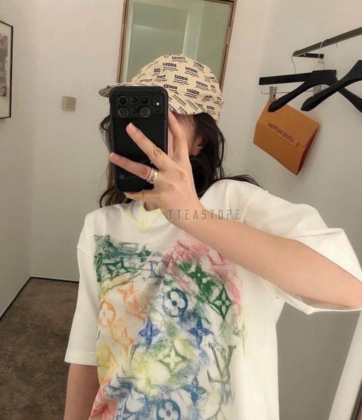 LOUIS VUITTON 1A8GUS FRONT PRINTED PASTEL MONOGRAM T-SHIRT