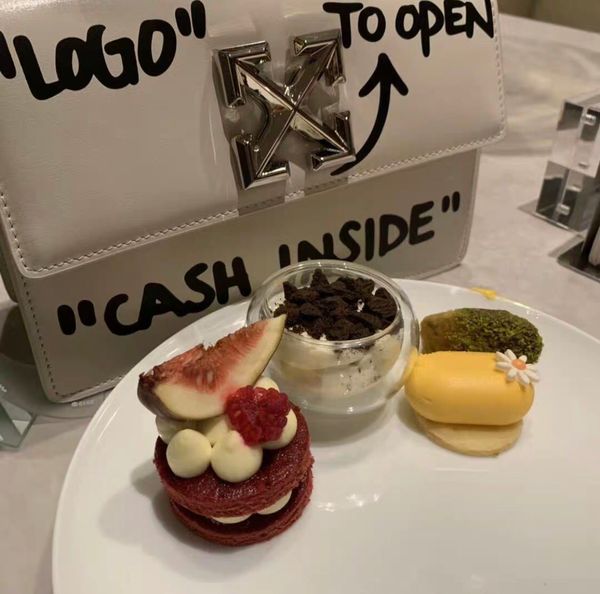 Túi Off White “ Cash Inside” Bag Jitney 2.8