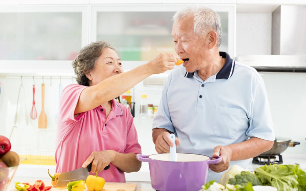 Người cao tuổi bị suy dinh dưỡng nên bổ sung gì?