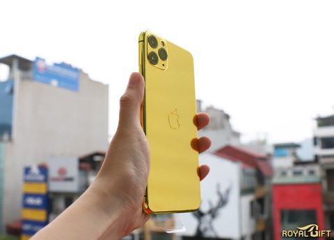 Royal Gift ra mắt phiên bản iPhone Pro Max mạ vàng 24K